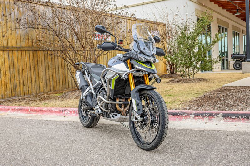 USED 2024 TRIUMPH TIGER 900 RALLY PRO RALLY ARAGON EDITION Image 1