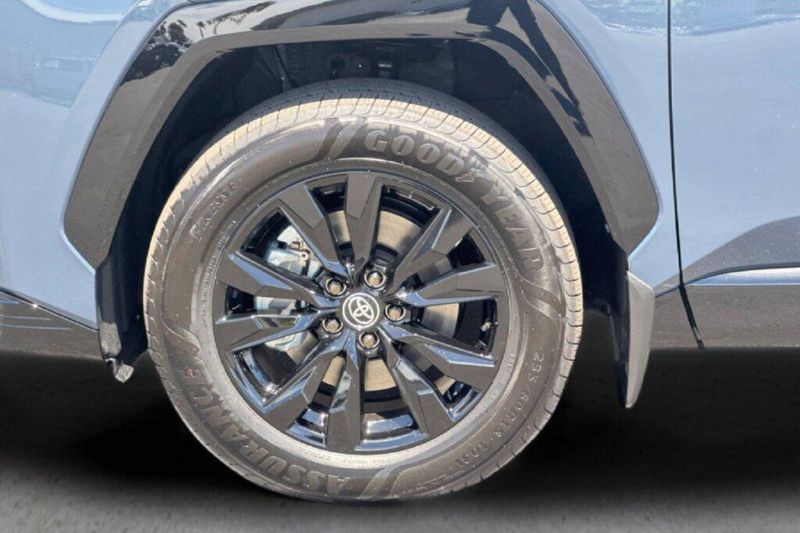 New 2026 Toyota RAV4 Plug-In Hybrid SEImage 32