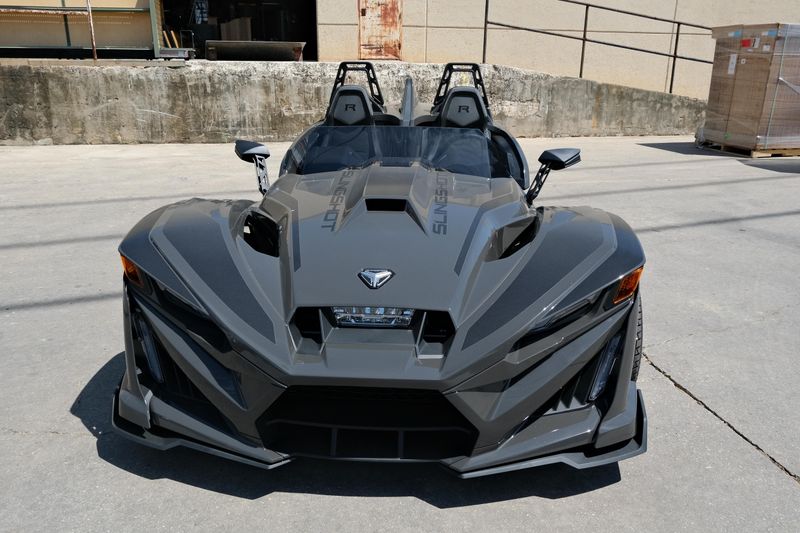 NEW 2025 POLARIS SLINGSHOT R AUTODRIVE Image 8