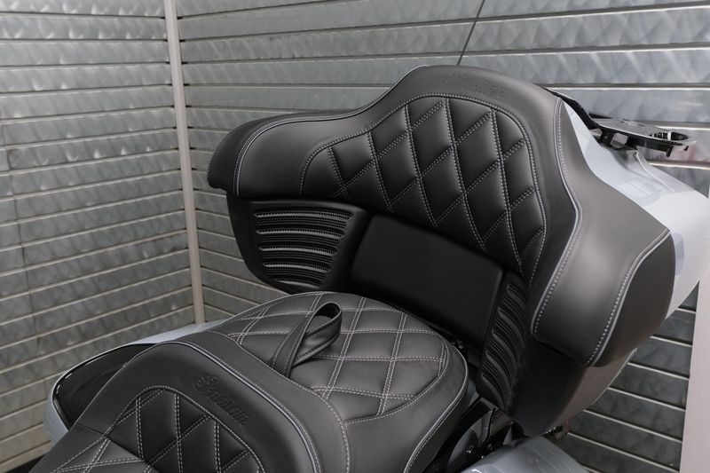 NEW 2025 INDIAN MOTORCYCLE ROADMASTER POWERPLUS DARK HORSE Image 16