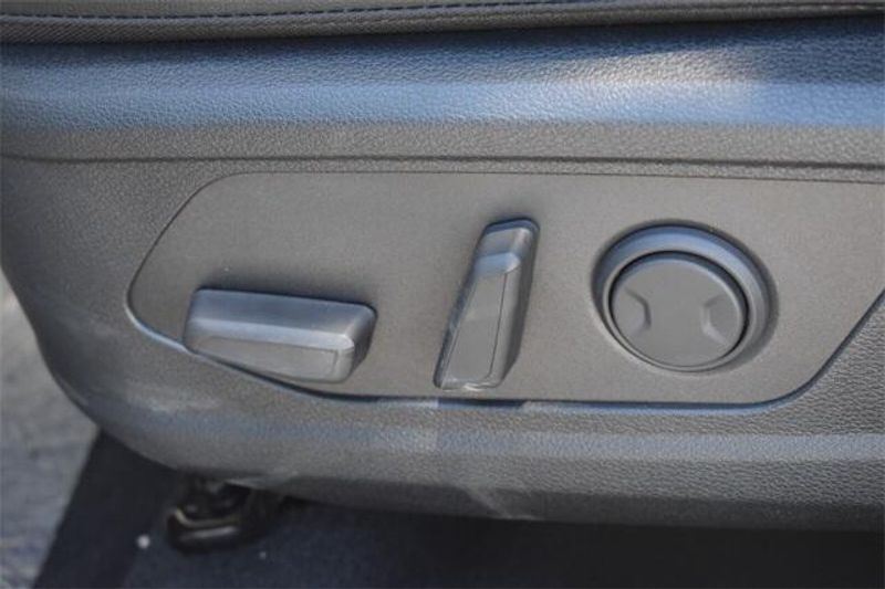 2025 Kia Sportage EXImage 19