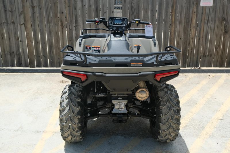 2025 Polaris SPORTSMAN 570 EPS DESERT SAND Image 4