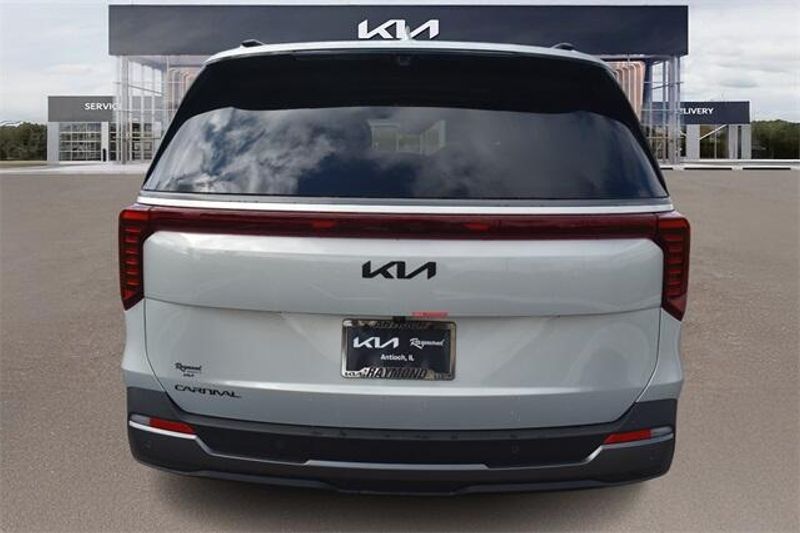 New 2026 Kia Carnival SX PrestigeImage 4
