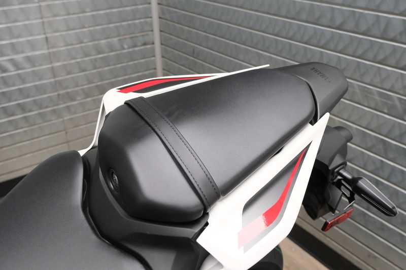 NEW 2026 YAMAHA YZFR3 ABS 70TH ANNIVERSARY EDITION Image 19