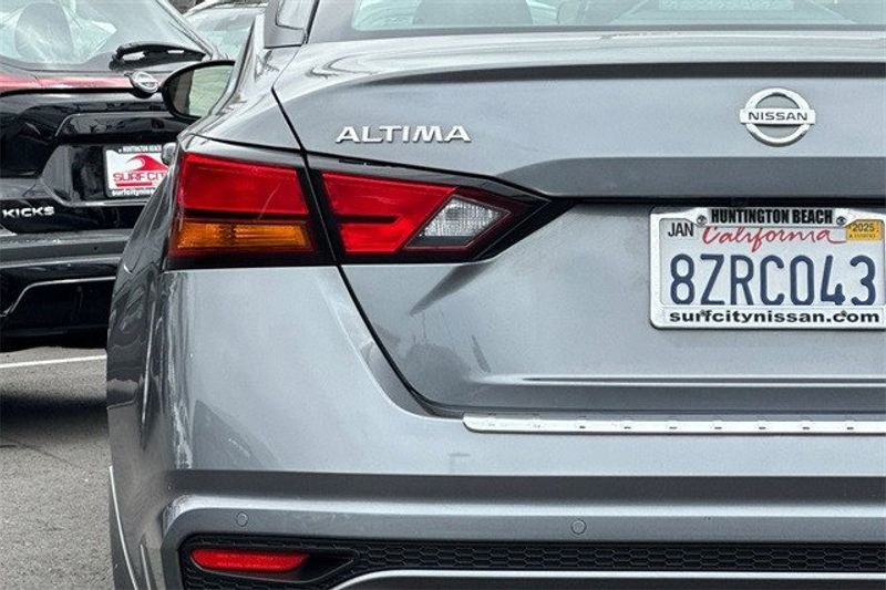 2022 Nissan Altima 2.5 SRImage 22