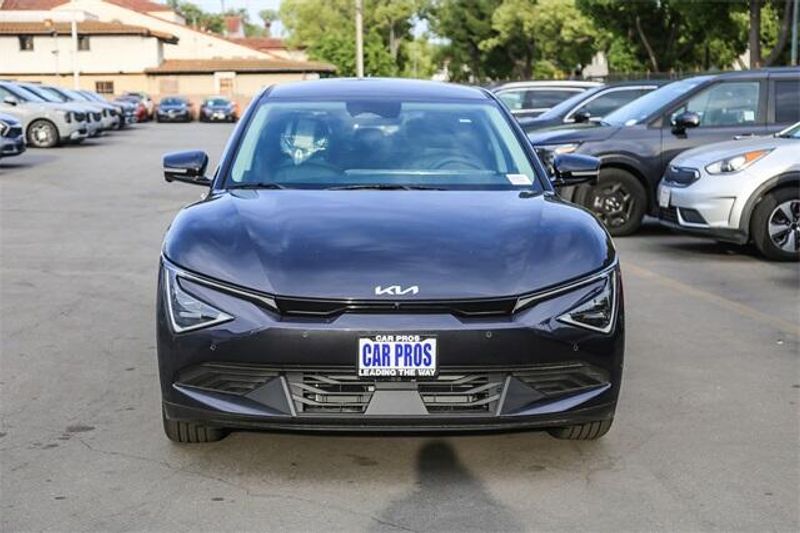 2025 Kia EV6 LightImage 3