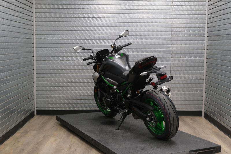 NEW 2026 KAWASAKI Z900 SE ABS Image 5