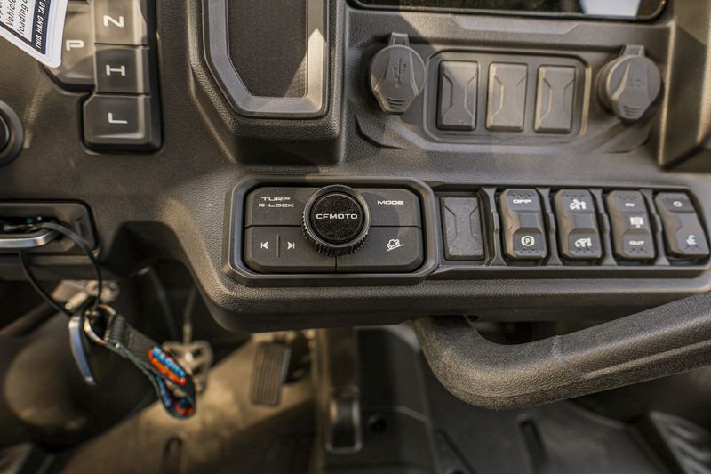 NEW 2026 CFMOTO UFORCE U10 XL PRO Image 14