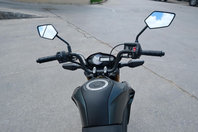 2025 Kawasaki Z125 PRO METALLIC MATTE OLD SCHOOL GREEN Image 18