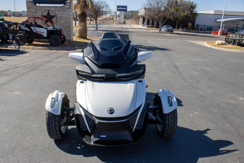 NEW 2026 CAN-AM SPYDER RT LIMITED Image 9