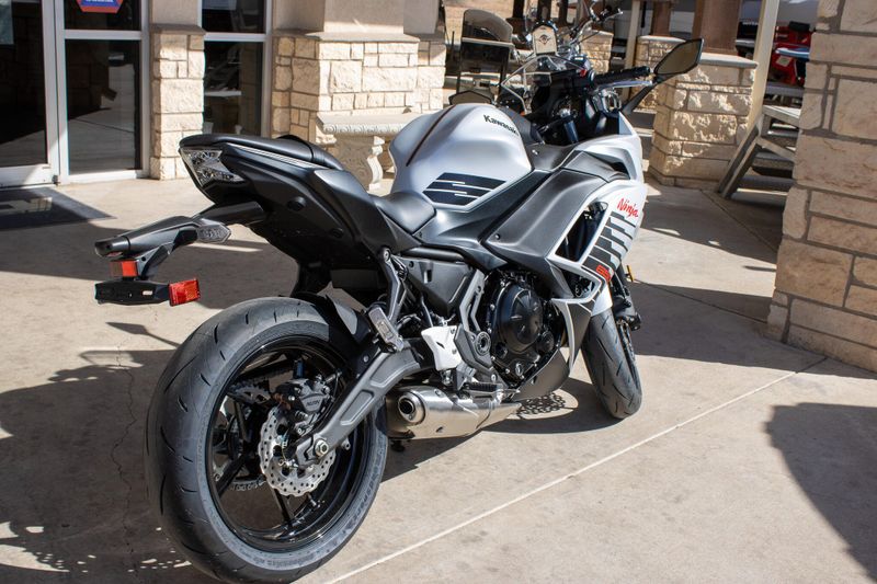 NEW 2026 KAWASAKI NINJA ZX6R Image 8