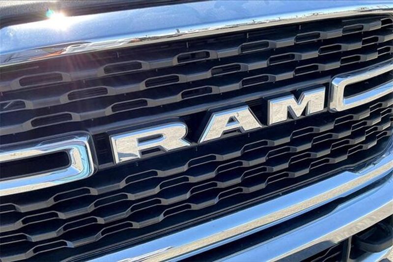 2024 Ram 2500 Big Horn photo 28