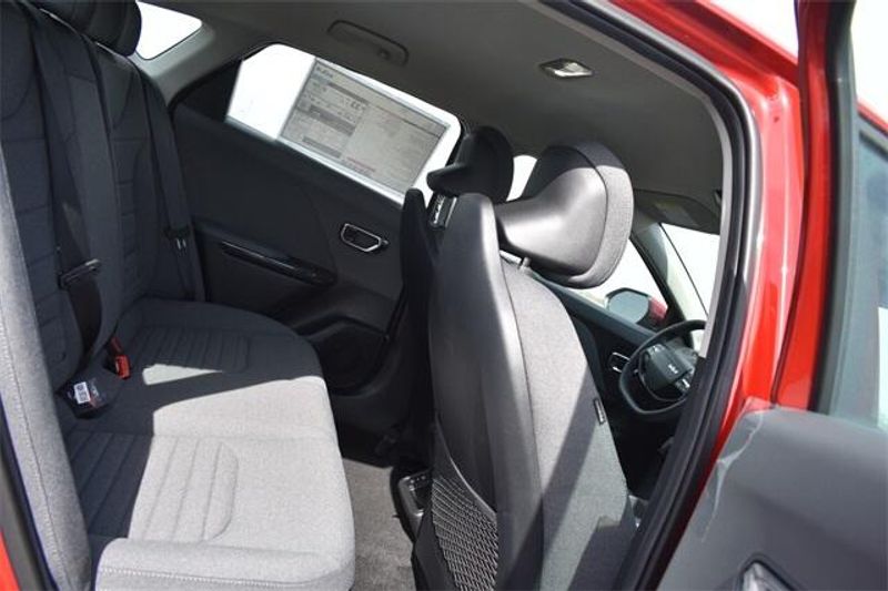 2025 Kia K4 EXImage 13