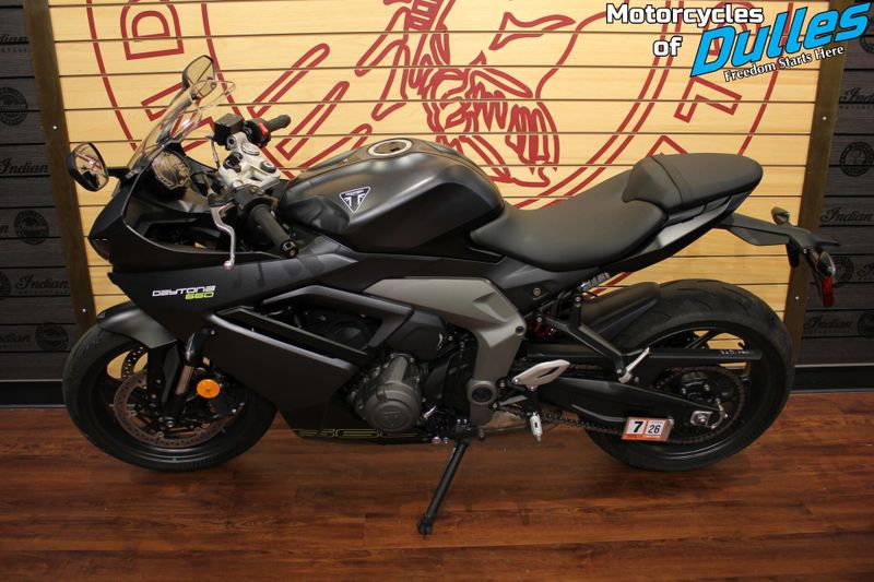 Used 2025 Triumph Daytona 660 Image 5