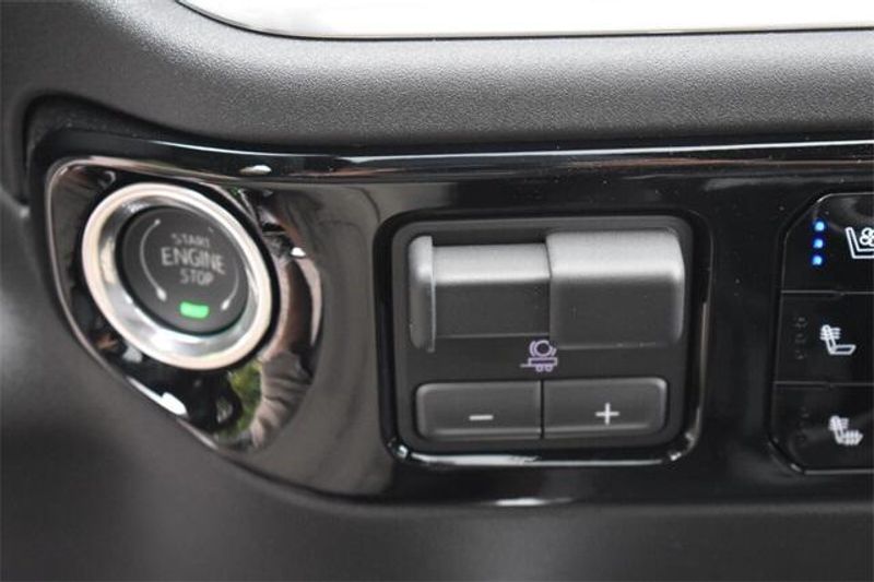 New 2025 Chevrolet Silverado 1500 High CountryImage 32
