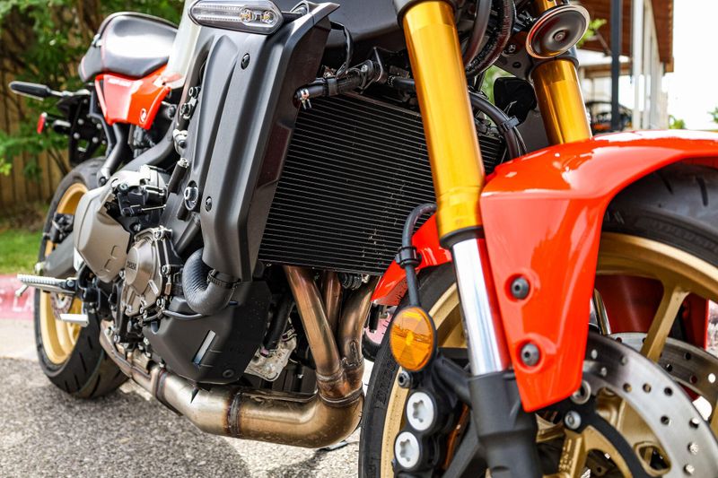 2024 Yamaha XSR900 HERITAGE WHITE Image 5