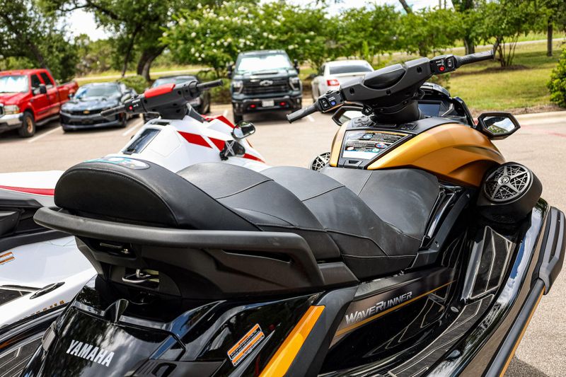 2025 Yamaha FX CRUISER HO WAUDIOCOPPERBLACK Image 10