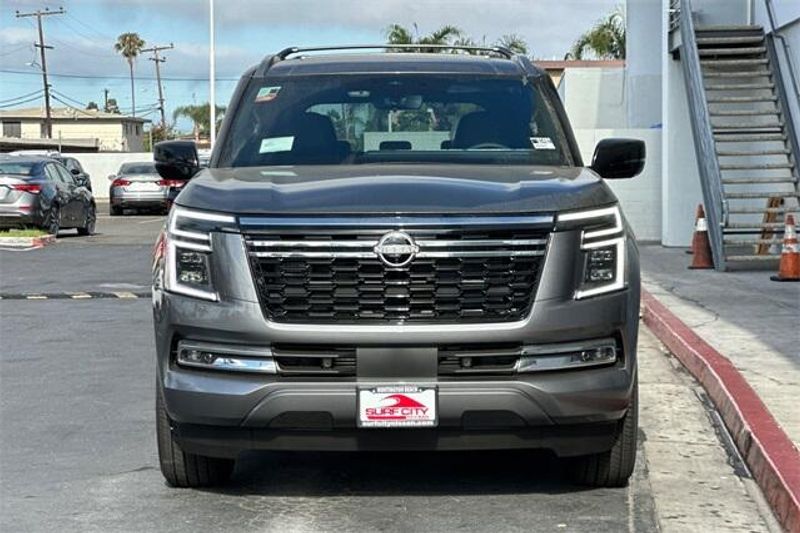 New 2025 Nissan Armada PlatinumImage 6