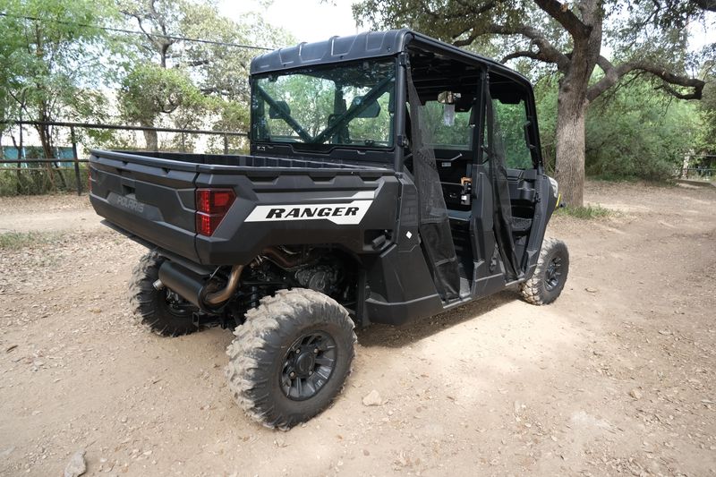 2025 Polaris RANGER CREW 1000 PREMIUM MIRAGE BEIGEImage 13