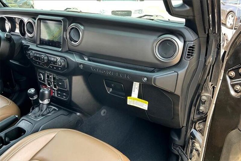 Used 2021 Jeep Wrangler Unlimited RubiconImage 16