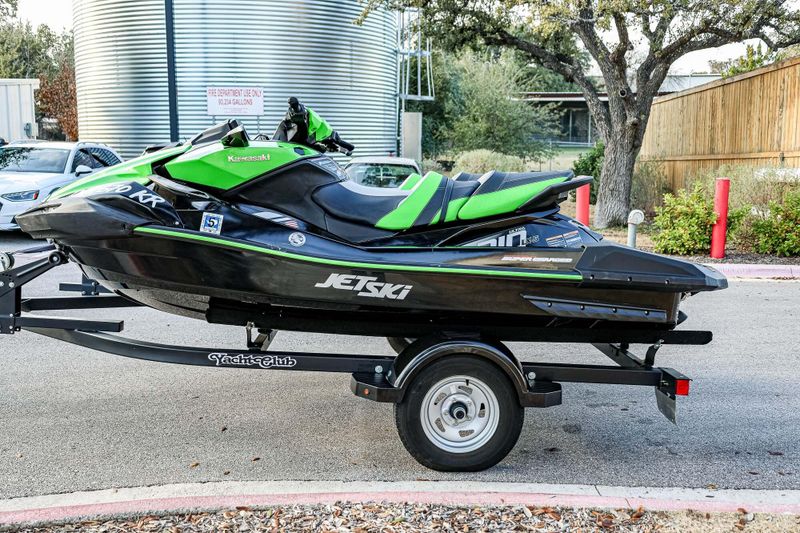 2023 Kawasaki JET SKI ULTRA 310 310LXS Image 6