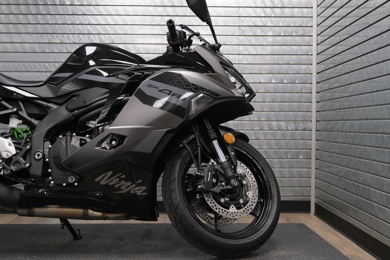 NEW 2026 KAWASAKI NINJA ZX4RR ABS Image 9