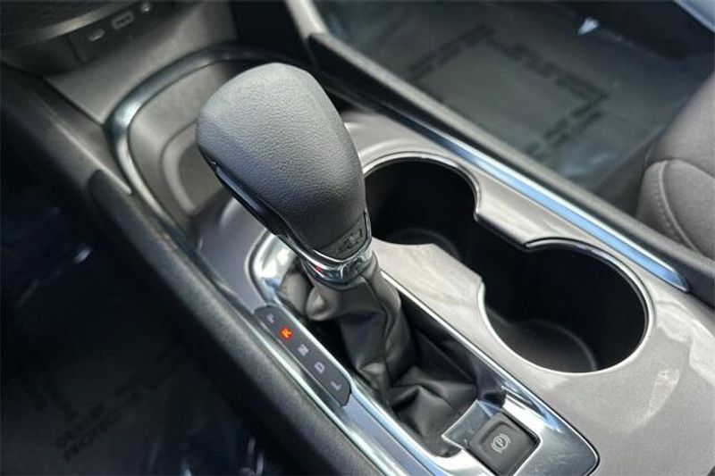 Used 2024 Chevrolet Malibu LTImage 18