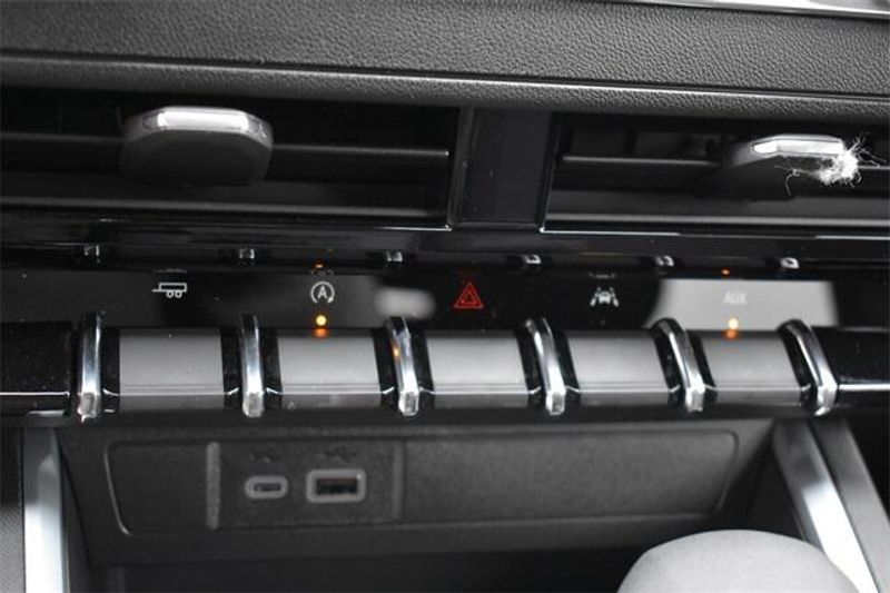 2025 Chevrolet Colorado Work TruckImage 26