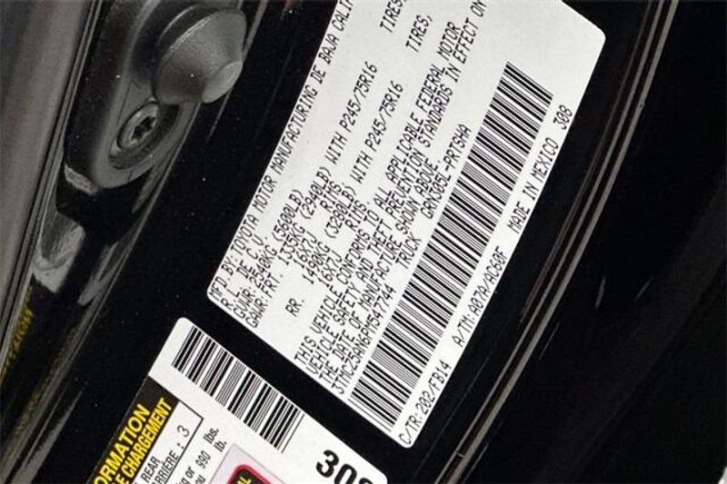 Used 2023 Toyota Tacoma SR5Image 24