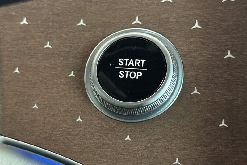 Used 2023 Mercedes-Benz EQS 450Image 26