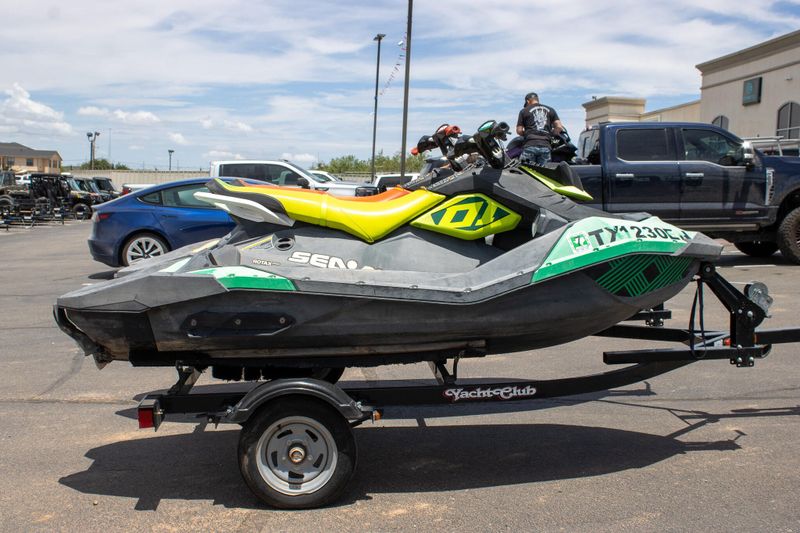 USED 2019 SEADOO PW SPARK3 900HOIBRTRIXXSOUND QGMG19 Image 1