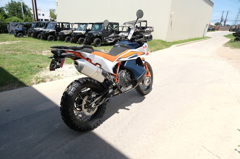 2024 KTM 890 ADVENTURE R WHITEImage 4