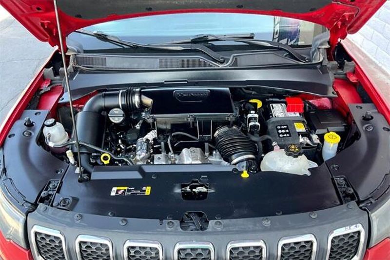 2023 Jeep Compass Latitude LuxImage 9