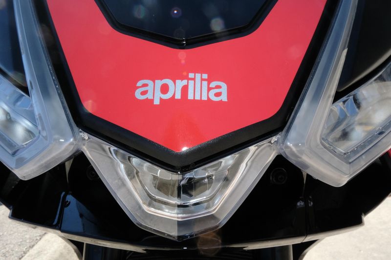 2023 APRILIA TUONO 660 FACTORY BLACK AND REDImage 9