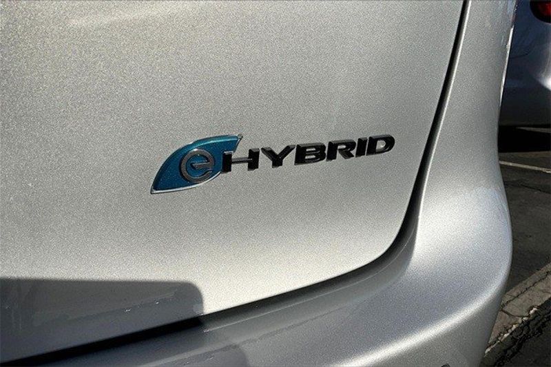 2023 Chrysler Pacifica Plug-in Hybrid LimitedImage 13