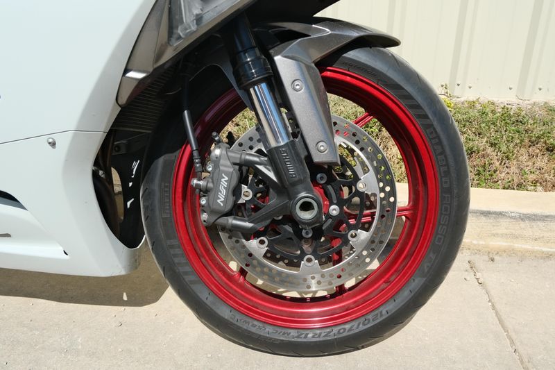 USED 2024 KAWASAKI NINJA ZX6R Image 16