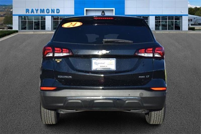 Used 2024 Chevrolet Equinox LTImage 4