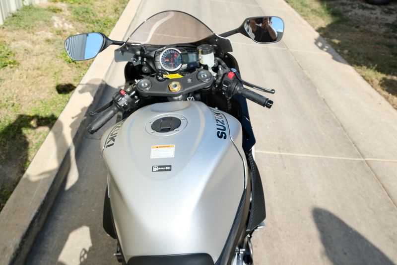 NEW 2026 SUZUKI GSXR600 Image 19