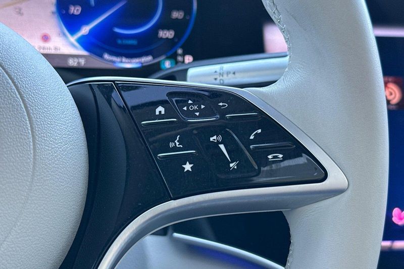 Used 2023 Mercedes-Benz EQS 580Image 30