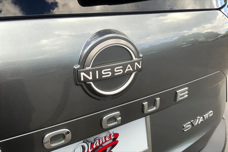 2023 Nissan Rogue SV photo 30