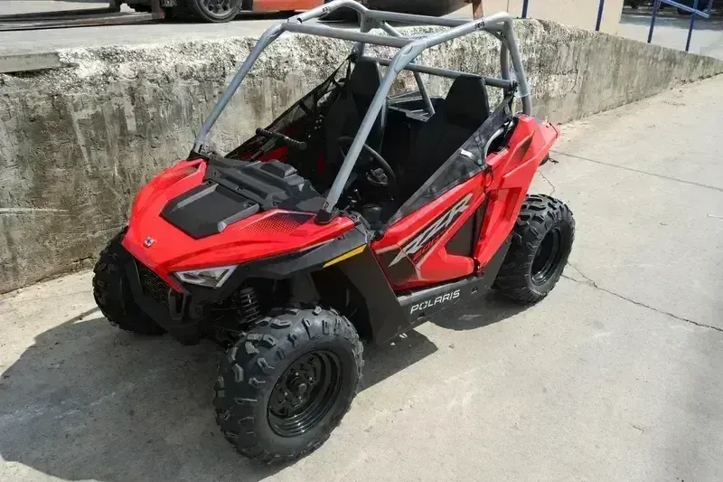 NEW 2026 POLARIS RZR 200 EFI Image 3