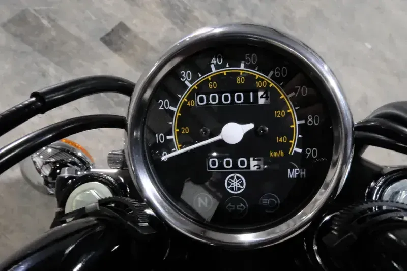 2025 Yamaha V STAR 250 RAVEN Image 11