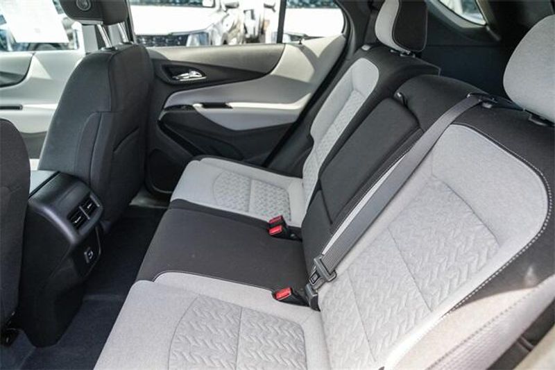 2022 Chevrolet Equinox LSImage 19