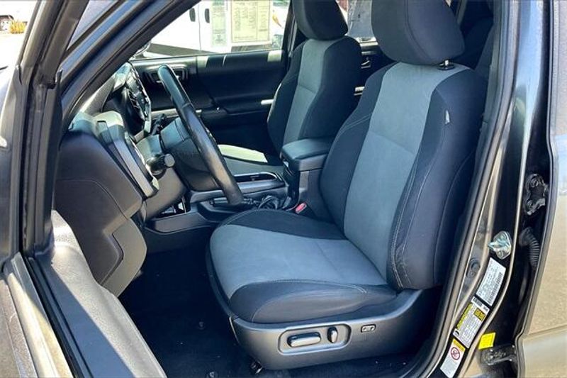 Used 2020 Toyota Tacoma TRD Off-RoadImage 24