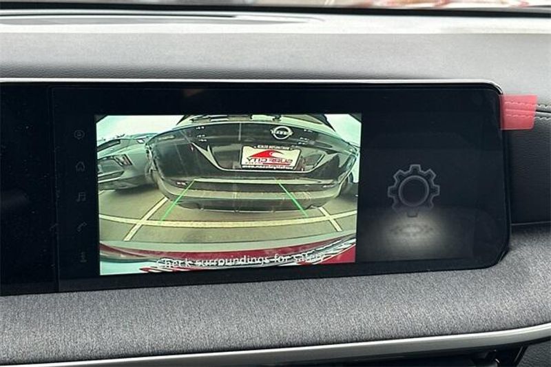 New 2025 Nissan Kicks SVImage 16