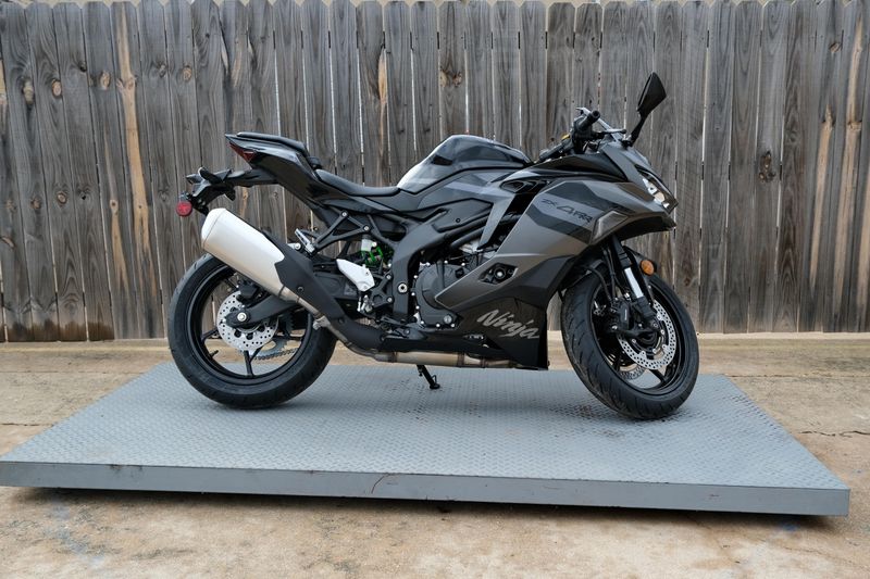 NEW 2026 KAWASAKI NINJA ZX4RR ABS Image 2