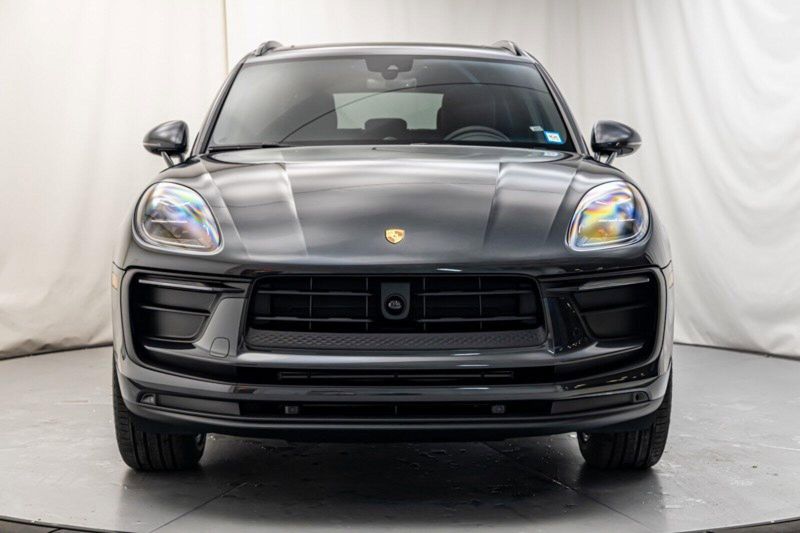 2024 Porsche Macan Image 8