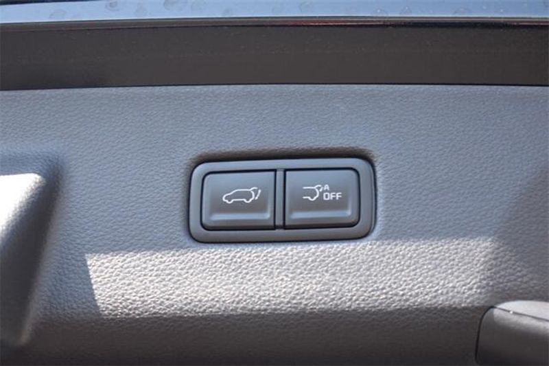 2025 Kia Carnival Hybrid SX PrestigeImage 22