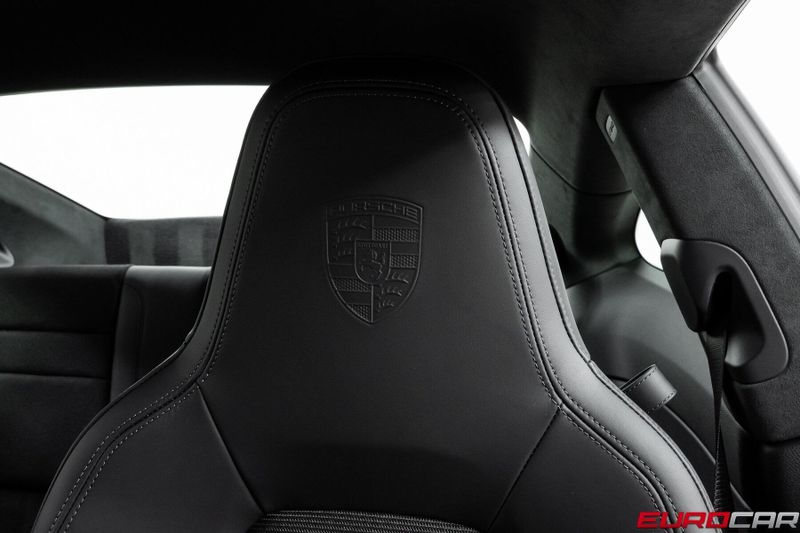2025 Porsche 911 GT3 Touring *6-SPEED MANUAL * SPORT SEATS PLUS*Image 44