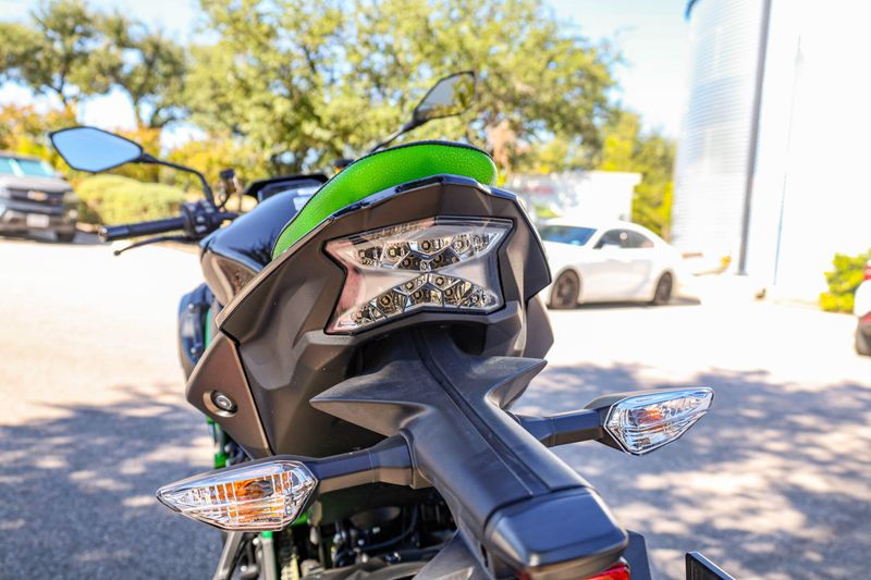 NEW 2025 KAWASAKI Z H2 SE ABS Image 10